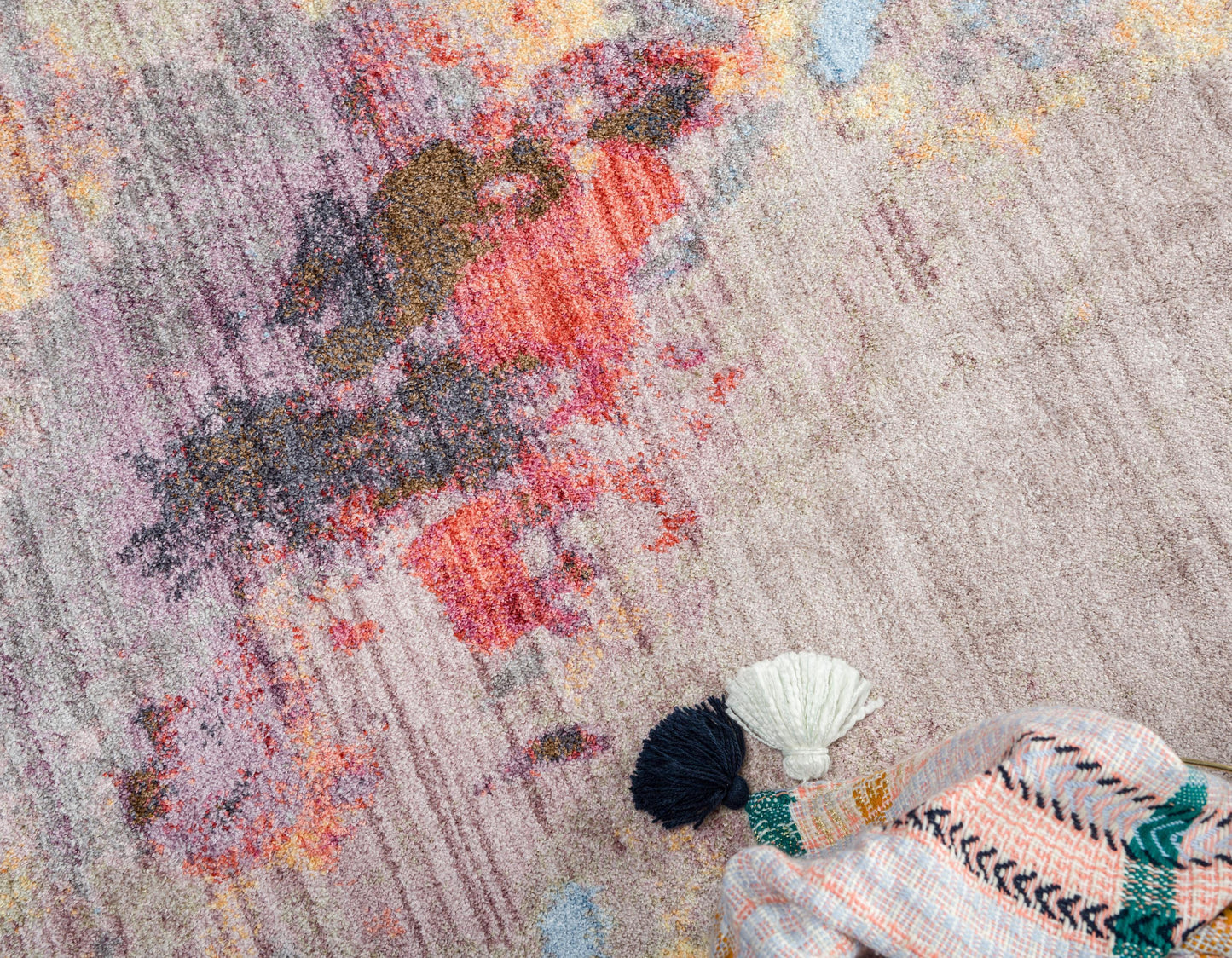 Ethen - Modern Gray Color Splash Rug
