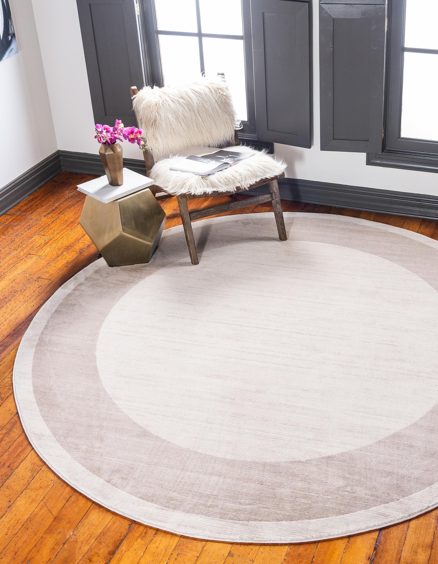 Brysen - Modern Border Rug