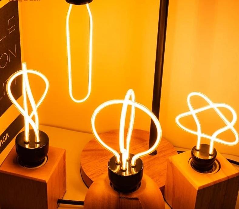 Jax - Classic Vintage LED Light Bulb